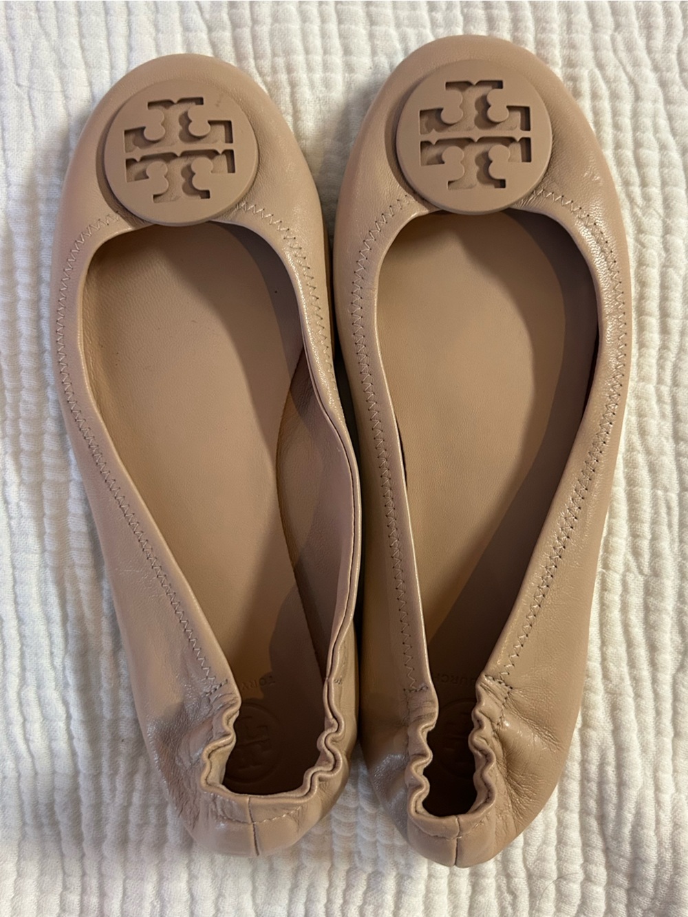 Tory Burch Nude Leather Logo Ballet Flats